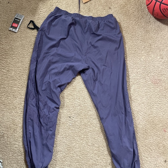 Adidas polyester sweatpants - Picture 3 of 3